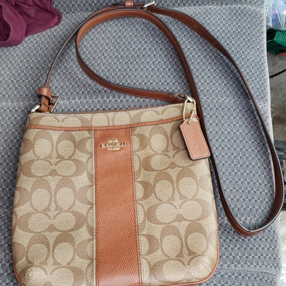 Coach signature Khaki/ Saddle crossbody bag